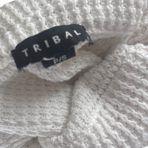 Tribal Waffle Turtleneck with Kangaroo Pocket - Small - White - Picture 2 of 2